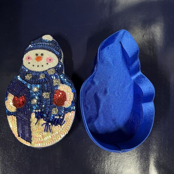 Vintage Satin‎ Beaded CHRISTMAS SNOWMAN Blue GIFT Trinket Candy Jewelry Box -D10 - Picture 2 of 7